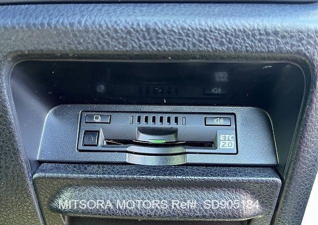 
								2019 TOYOTA VOXY ZS full									