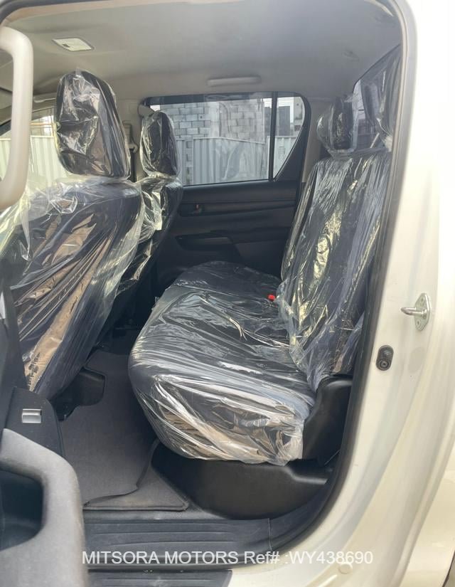 
								2020 TOYOTA HILUX full									