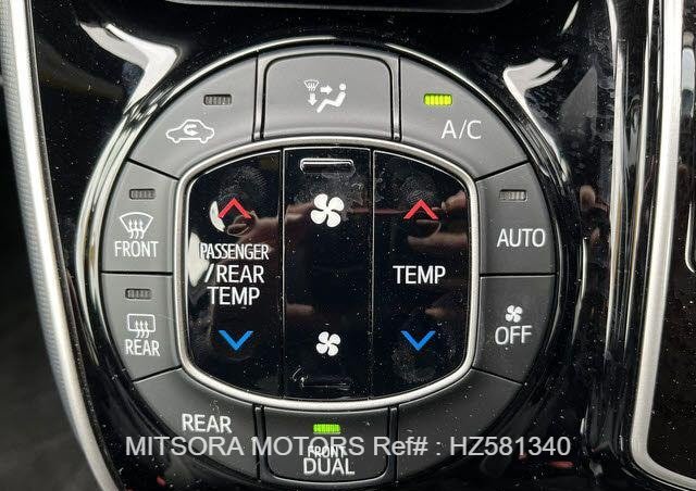 
								2020 TOYOTA VOXY ZS2 full									