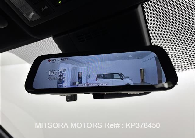 
								2023 TOYOTA VOXY full									