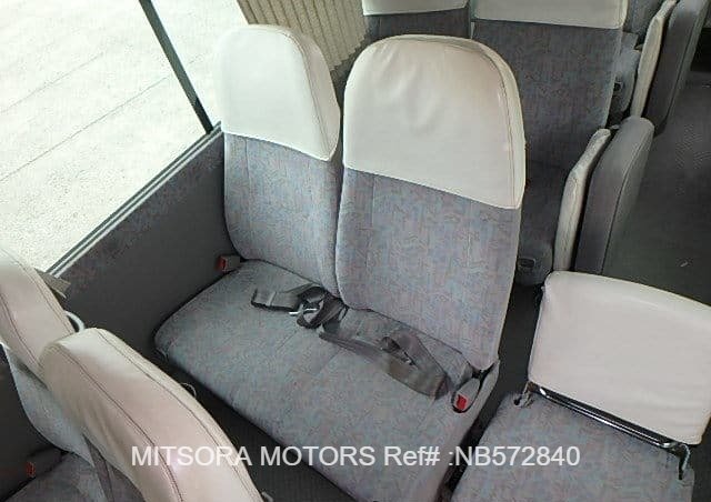 
								2005 HINO LIESSE II full									