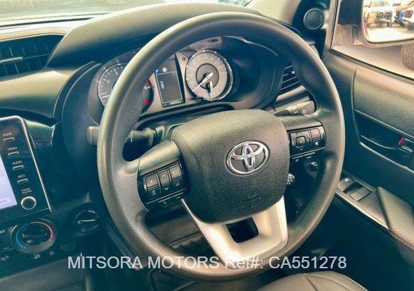 
								2021 TOYOTA HILUX full									