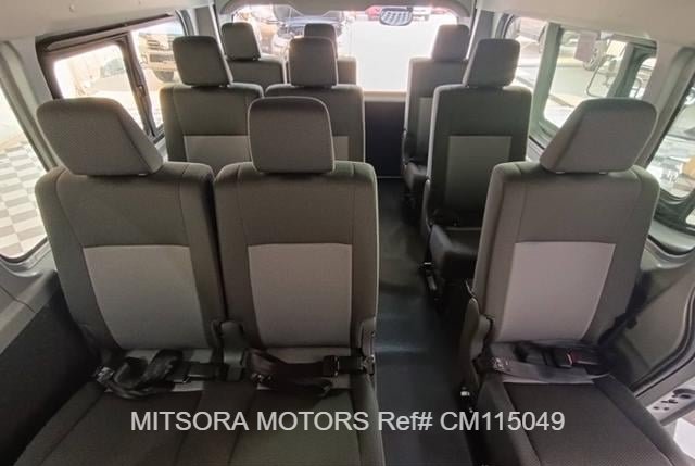 
								2026 TOYOTA HIACE COMMUTER 2.8 AT full									
