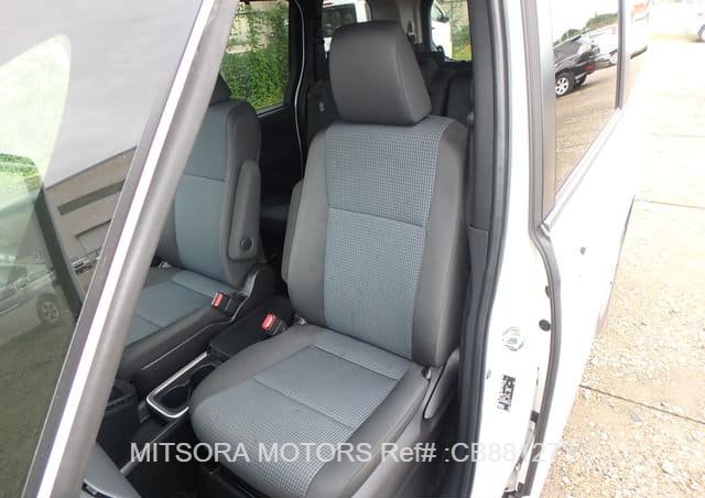
								2024 TOYOTA NOAH HYBRID X full									