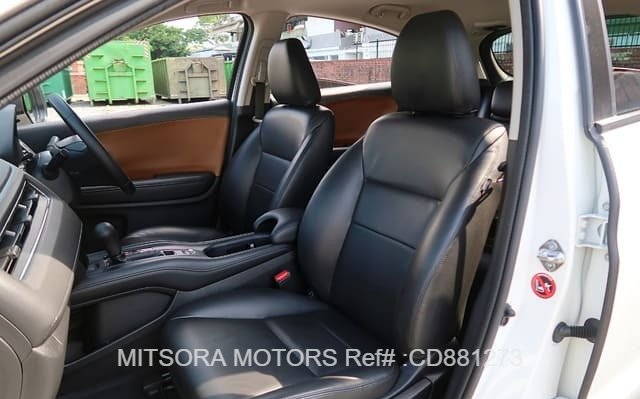 
								2015 HONDA VEZEL full									