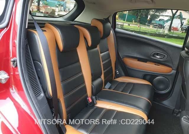 
								2015 HONDA VEZEL full									