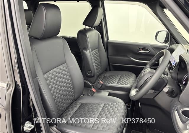 
								2023 TOYOTA VOXY full									