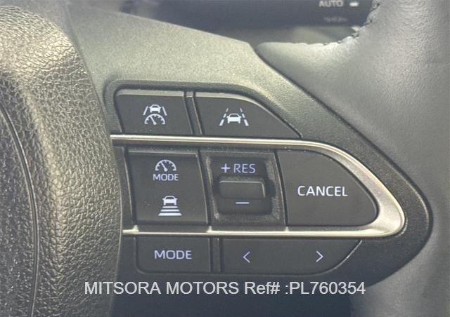 
								2025 TOYOTA VOXY full									