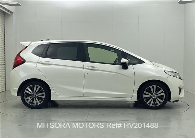 
								2013 HONDA FIT RS full									