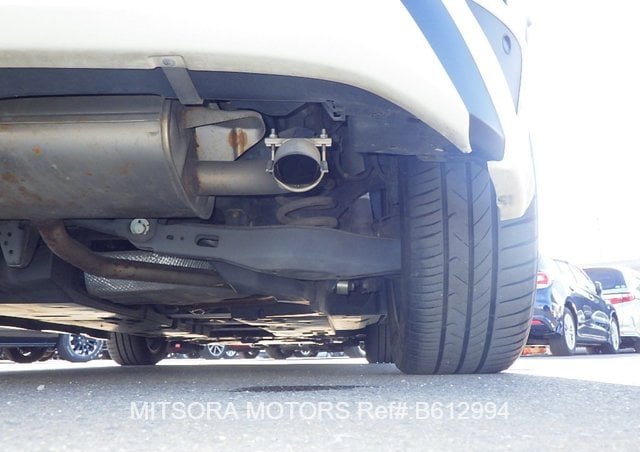 
								2018 TOYOTA C-HR HYBRID G LED EDITION full									