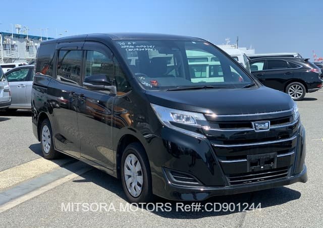 
								2017 TOYOTA NOAH X full									