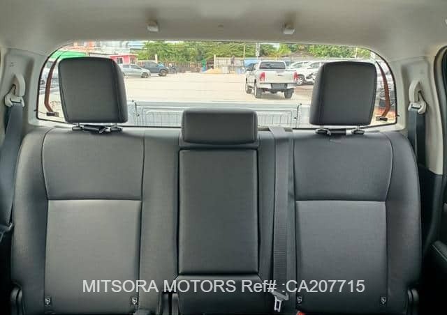 
								2024 TOYOTA HILUX 2.8 full									
