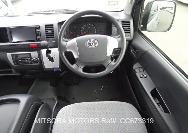 2019 TOYOTA HIACE COMMUTER 2.7GL