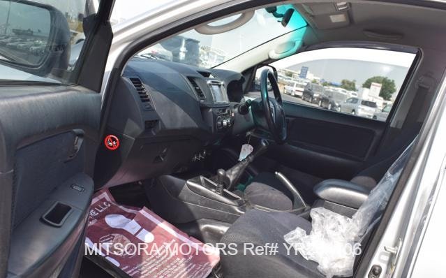 
								2014 TOYOTA HILUX full									