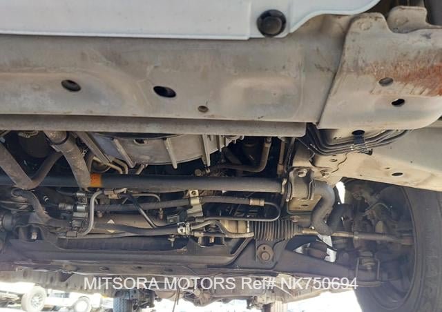 
								2015 TOYOTA HIACE COMMUTER full									