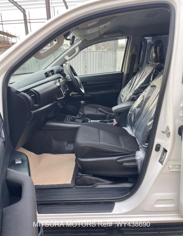 
								2020 TOYOTA HILUX full									