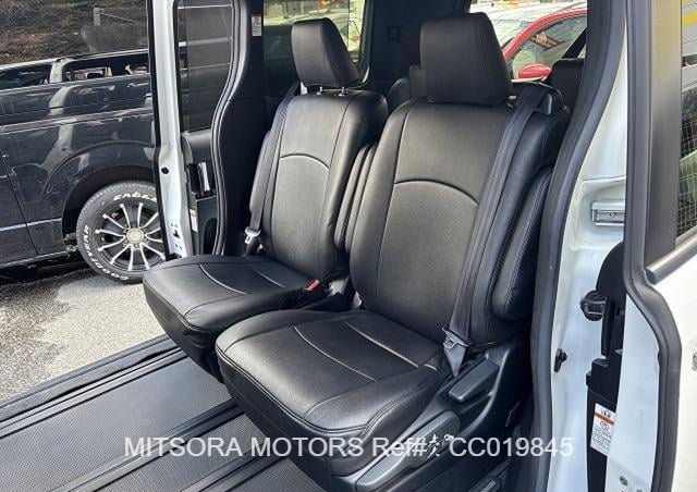 
								2021 TOYOTA VOXY ZS KIRAMEKI 3 full									