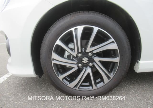 
								2023 TOYOTA VOXY 4WDS-G full									