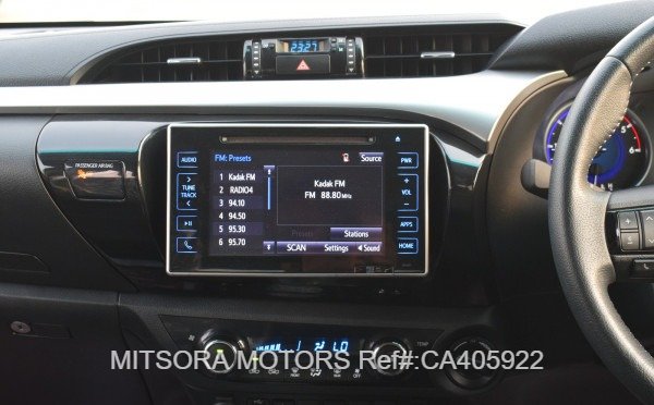 
								2019 TOYOTA HILUX full									