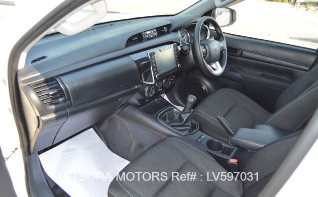 
								2024 TOYOTA HILUX DOUBLE CABIN full									