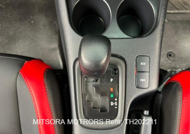 
								2022 TOYOTA HILUX full									