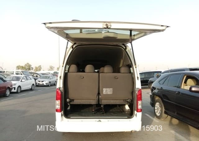 2018 TOYOTA HIACE COMMUTER