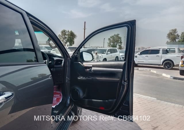 
								2022 TOYOTA HILUX full									