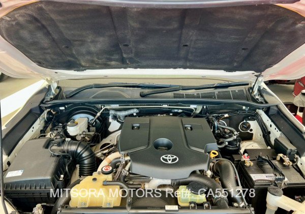 
								2021 TOYOTA HILUX full									