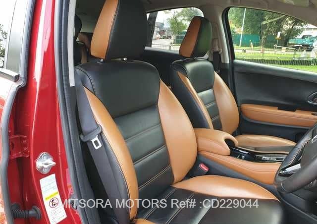 
								2015 HONDA VEZEL full									