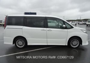2020 TOYOTA NOAH