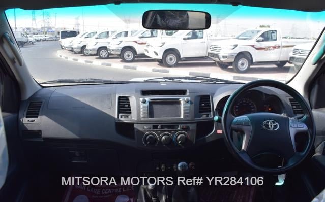 
								2014 TOYOTA HILUX full									