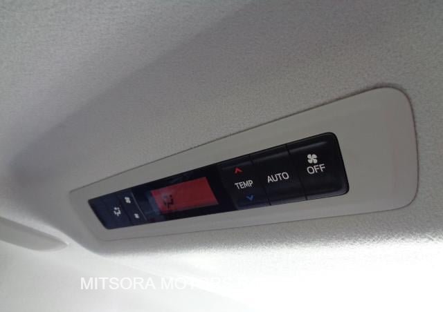 
								2015 TOYOTA VOXY full									