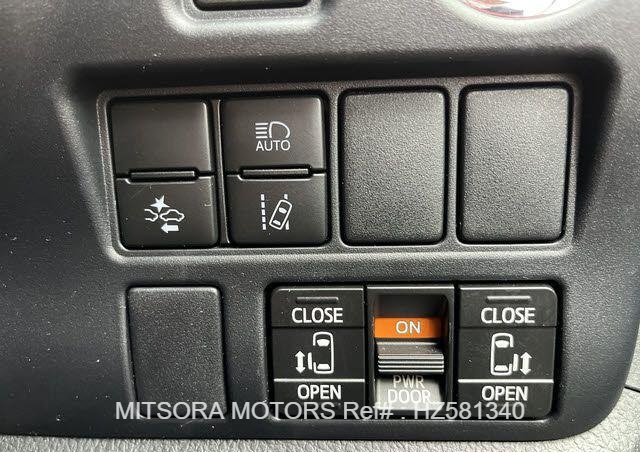 
								2020 TOYOTA VOXY ZS2 full									