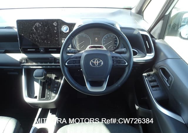 
								2022 TOYOTA NOAH HYBRID G full									