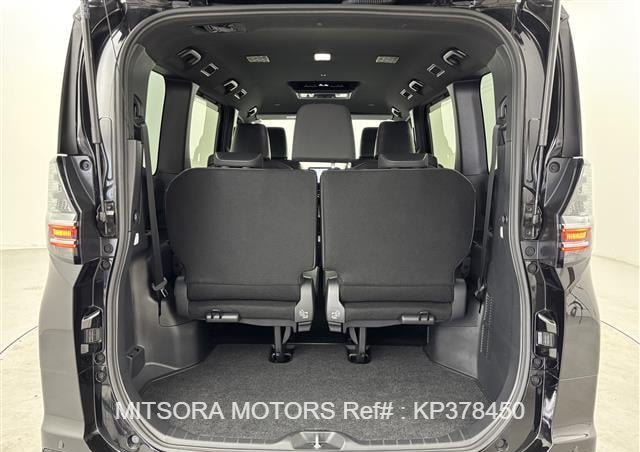 
								2023 TOYOTA VOXY full									