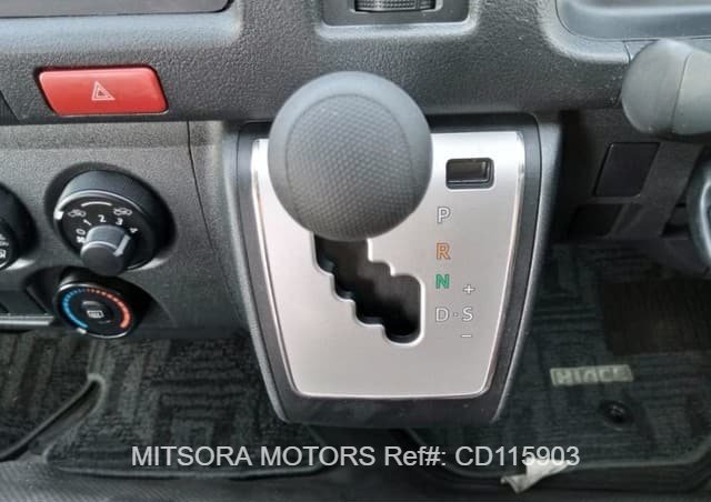 
								2018 TOYOTA HIACE COMMUTER full									