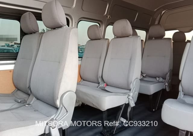 
								2021 TOYOTA HIACE VAN full									