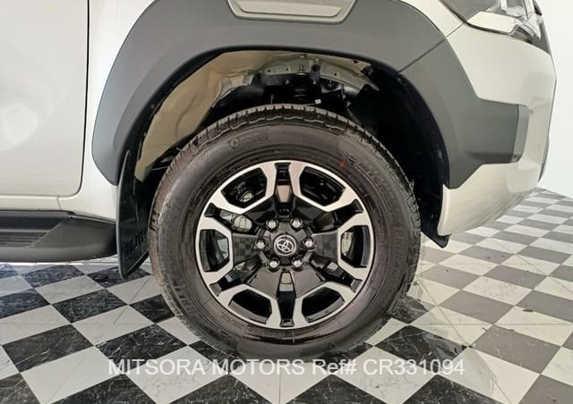 
								2023 TOYOTA HILUX 2.8 full									