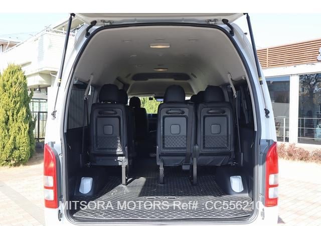 
								2024 TOYOTA HIACE COMMUTER full									