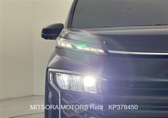 
								2023 TOYOTA VOXY full									