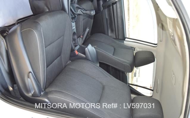 
								2024 TOYOTA HILUX DOUBLE CABIN full									