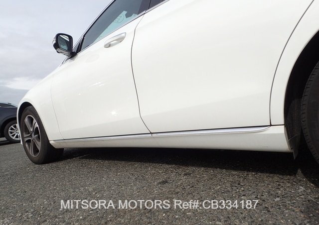 
								2017 MERCEDES-BENZ E-CLASS E200 AVANTGARDE full									