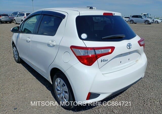 
								2017 TOYOTA VITZ F full									
