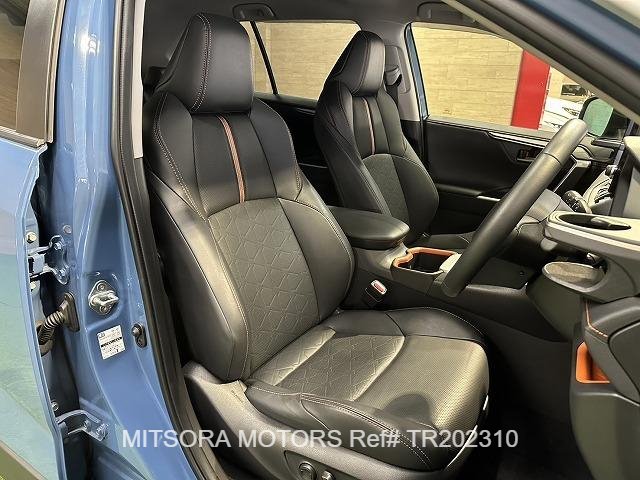 
								2023 TOYOTA RAV4 HYBRID ADVENTURE full									