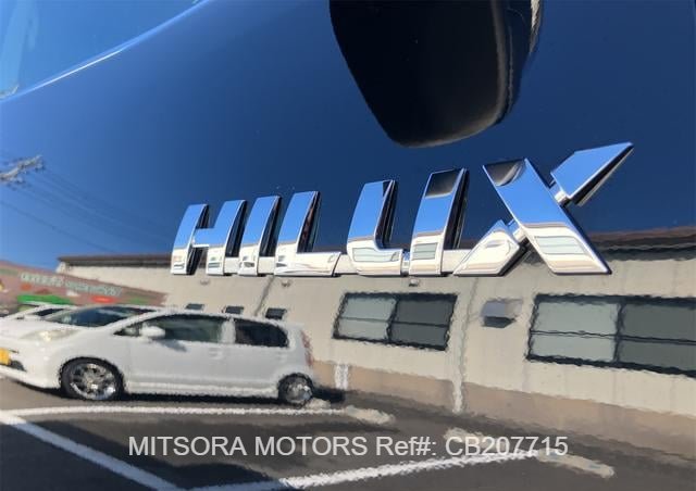 
								2020 TOYOTA HILUX full									