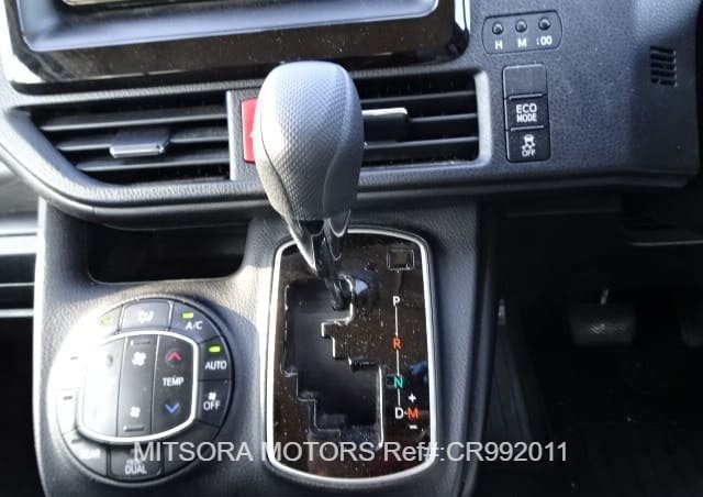 
								2021 TOYOTA NOAH X full									