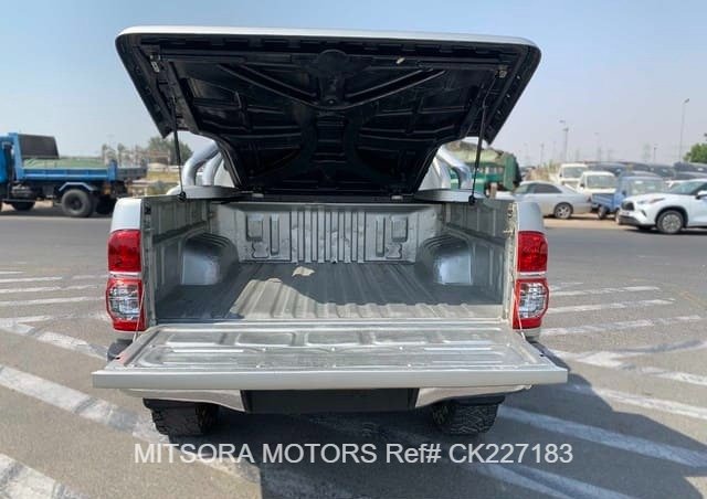 
								2013 TOYOTA HILUX full									
