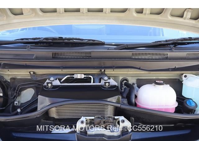 
								2024 TOYOTA HIACE COMMUTER full									