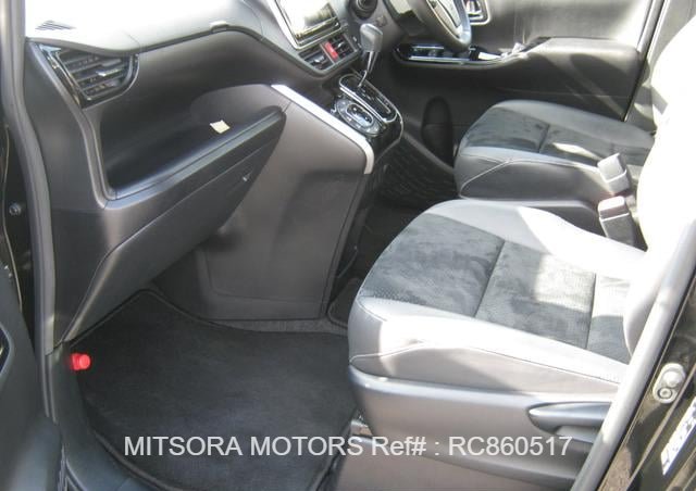 
								2021 TOYOTA VOXY 2.0ZSIII full									