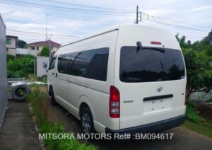 2010 TOYOTA HIACE COMMUTER GLHR